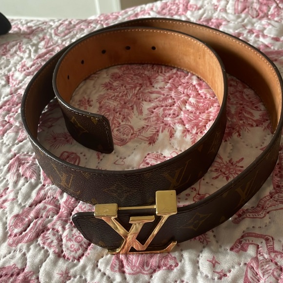 L v belt authintic - Picture 1 of 8